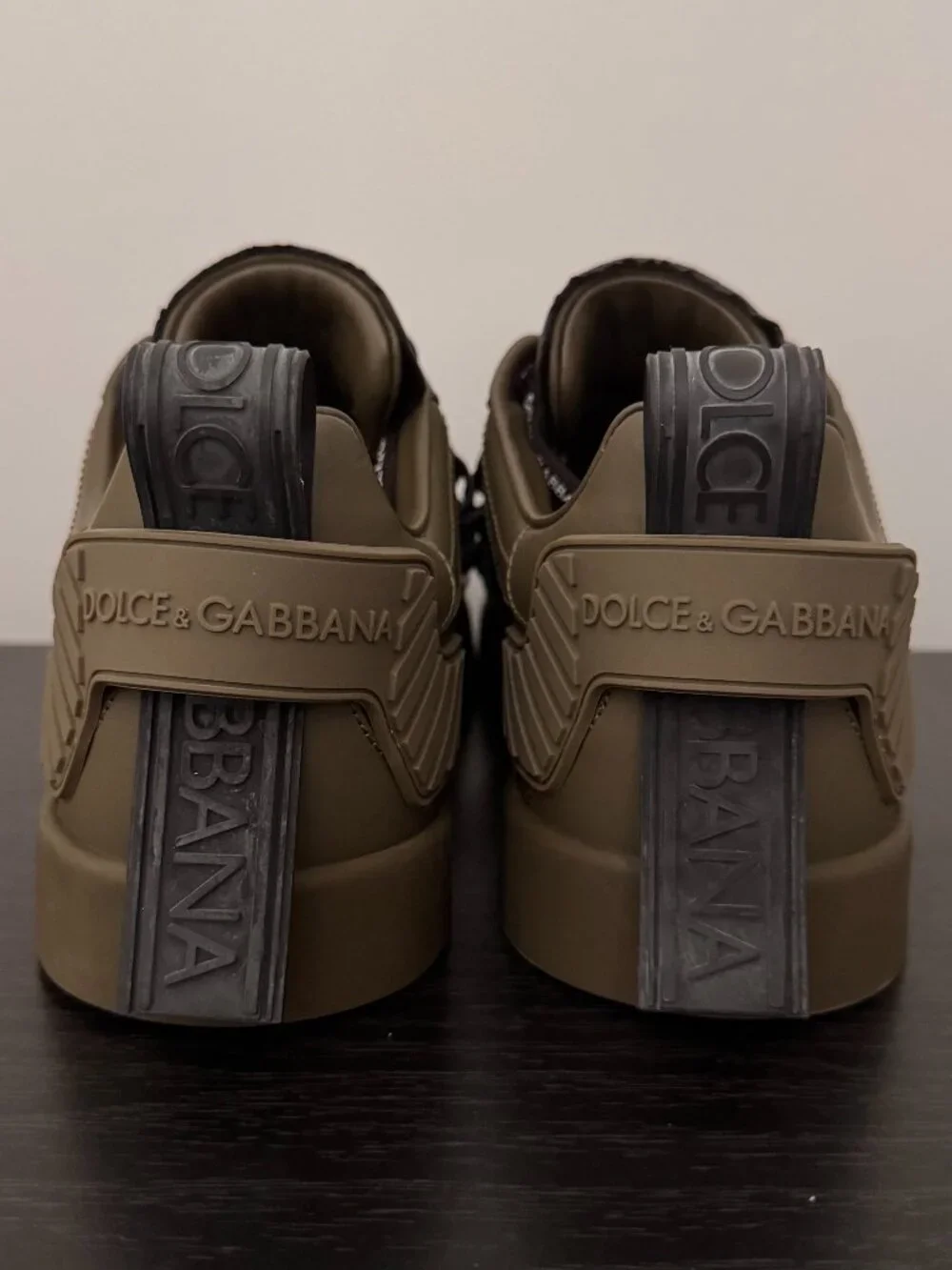 Dolce&Gabbana Portofino Men's Olive Green Low Top Sneakers CS1738 AJ986 7 (US 8)